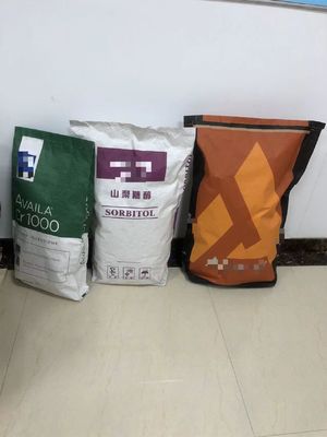 Μέθοδος εκτύπωσης Flexo 25kg τσάντες χαρτιού με τσιμπήματα αποδέχεται προσαρμοσμένη χωρητικότητα